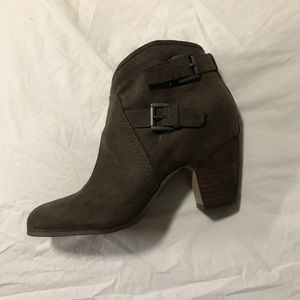 Olive green booties!